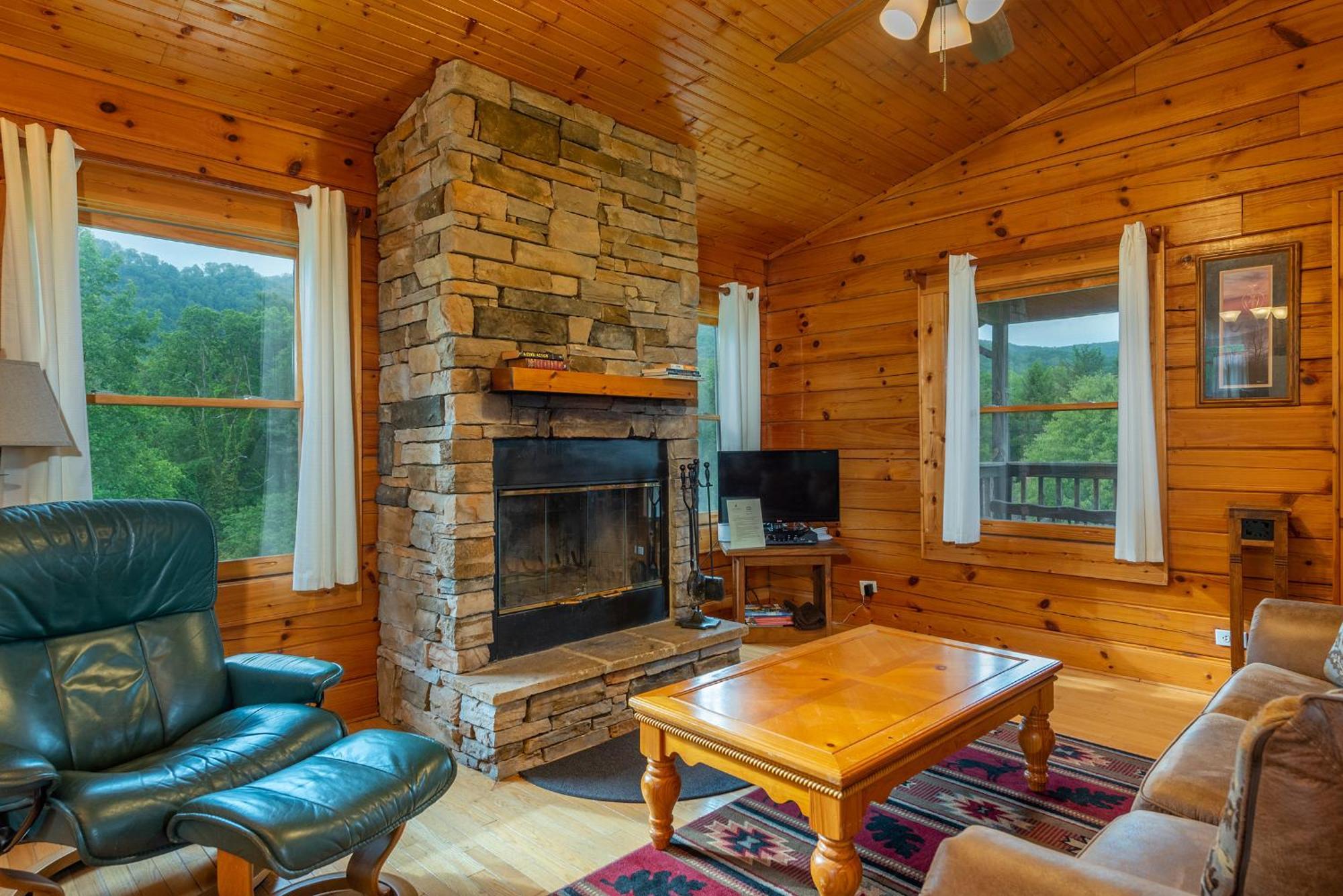 Engadine Inn And Cabins Candler Buitenkant foto